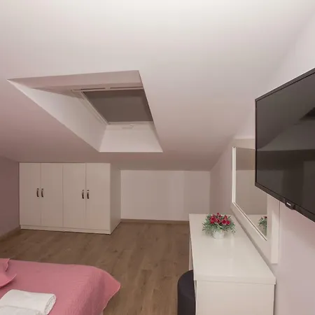 Vujcic Apartman Makarska